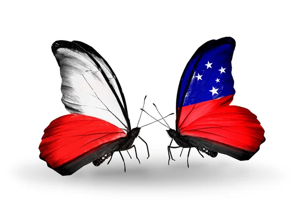 Dos mariposas con banderas de Polonia y Samoa — Foto de Stock