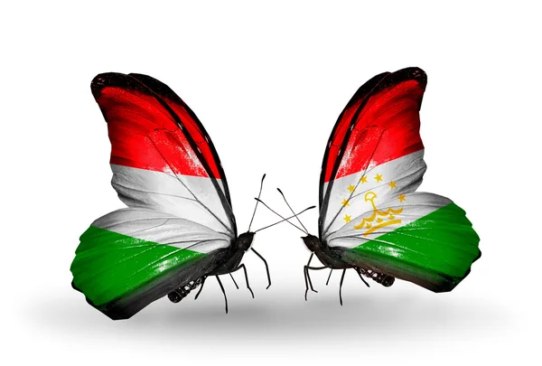 Papillons avec drapeaux Hongrie et Tadjikistan — Photo