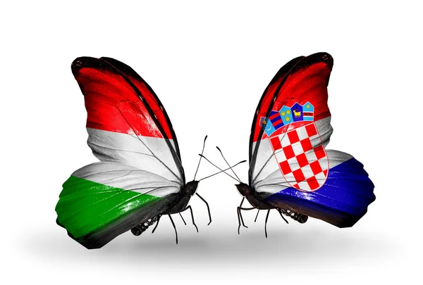 Schmetterlinge mit Fahnen Ungarns und Kroatiens — Stockfoto