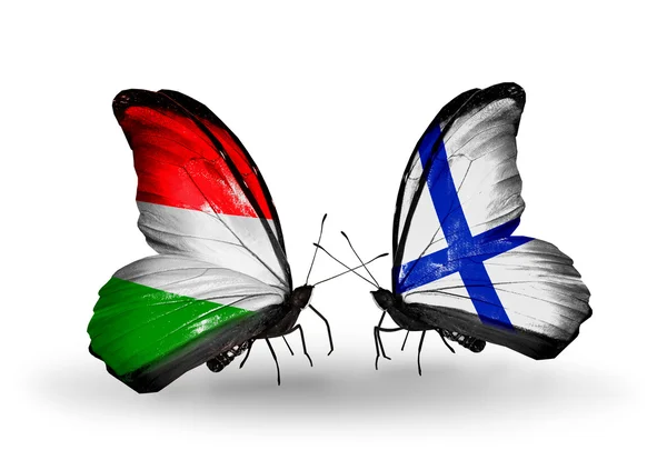 Borboletas com bandeiras Hungria e Finlândia — Fotografia de Stock