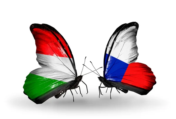 Motýli s vlajkami, Maďarsko a Česká — Stock fotografie