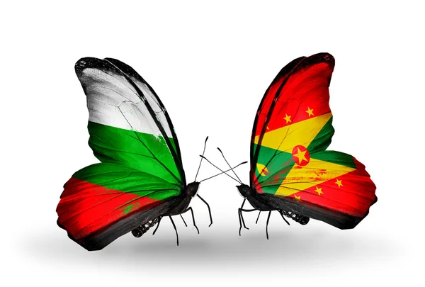 Farfalle con bandiere Bulgaria e Grenada sulle ali — Foto Stock