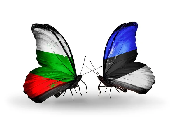 Vlinders met Bulgarije en Estland vlaggen op vleugels — Stockfoto