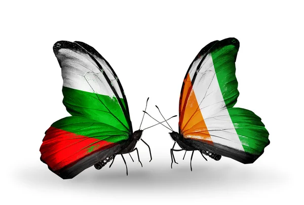 Butterflies with Bulgaria and Cote Divoire flags on wings — Stock Photo, Image