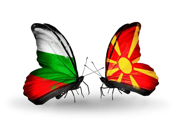 Mariposas con banderas de Bulgaria y Macedonia en alas —  Fotos de Stock