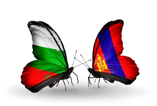 Mariposas con banderas de Bulgaria y Mongolia en alas — Foto de Stock