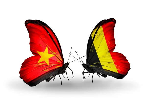 翼にベトナムとベルギーのフラグと蝶 — ストック写真