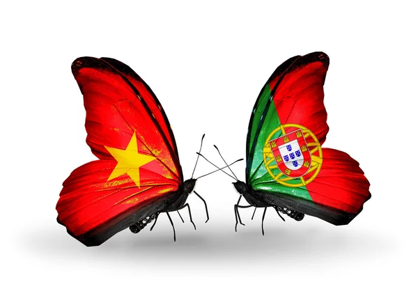 Dwa motyle z flagami i Portugalii — Zdjęcie stockowe