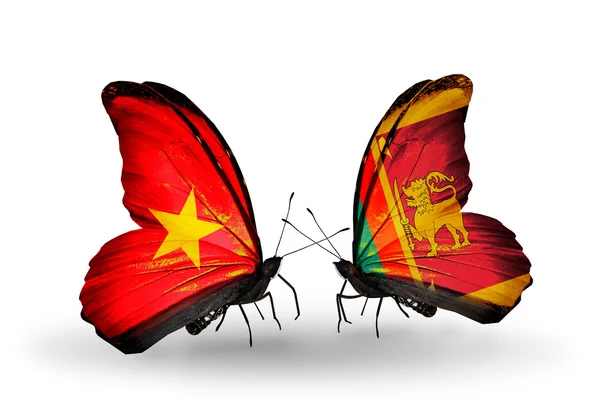 Deux papillons avec des drapeaux du Vietnam et du Sri Lanka — Photo