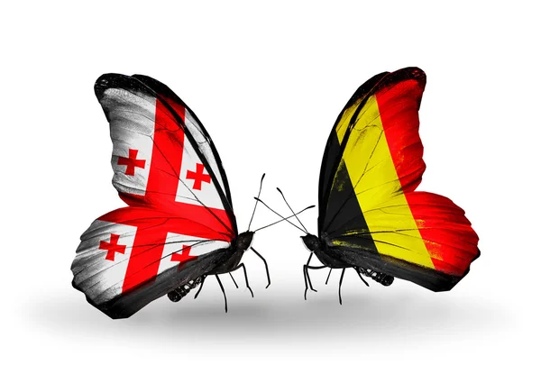 Schmetterlinge mit Georgien und Belgien Flaggen am Flügel — ストック写真