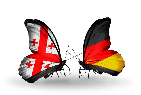 나비 날개에 그루지야와 독일 깃발으로 — 스톡 사진