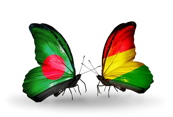 Papillons avec drapeaux Bangladesh et Bolivie sur les ailes — Photo