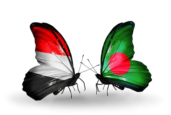 Mariposas con banderas de Yemen y Bangladesh en alas — Foto de Stock