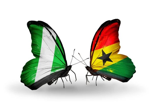 Papillons avec drapeaux Nigéria et Ghana sur les ailes — Photo