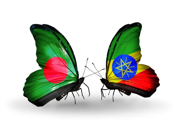 蝴蝶翅膀上的孟加拉国和埃塞俄比亚国旗 — 图库照片