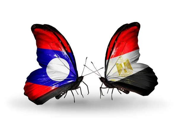 Papillons avec drapeaux Laos et Egypte sur les ailes — Photo