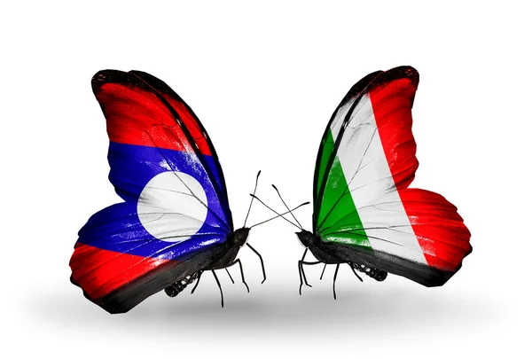 Motyle z flagi Laosu i Włochy na skrzydłach — Zdjęcie stockowe
