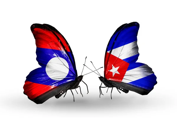 Papillons avec drapeaux Laos et Cuba sur les ailes — Photo