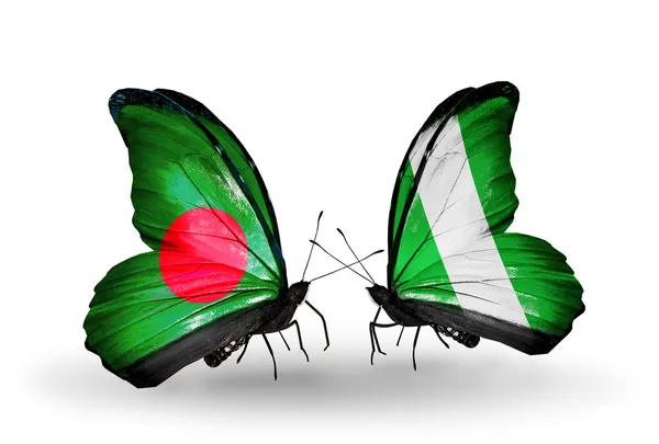 Papillons avec drapeaux Bangladesh et Nigeria sur les ailes — Photo