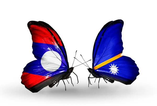 Mariposas con banderas de Laos y Nauru en alas — Foto de Stock