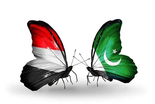 蝴蝶翅膀上的也门和巴基斯坦标志 — 图库照片