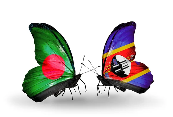 Papillons avec drapeaux Bangladesh et Swaziland sur les ailes — Photo