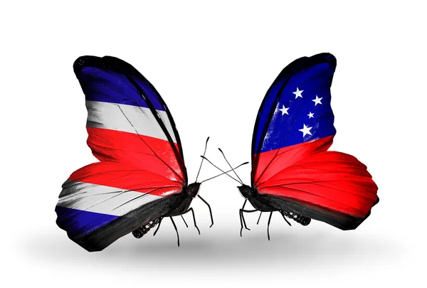 Farfalle con bandiere Costa Rica e Samoa sulle ali — Foto Stock