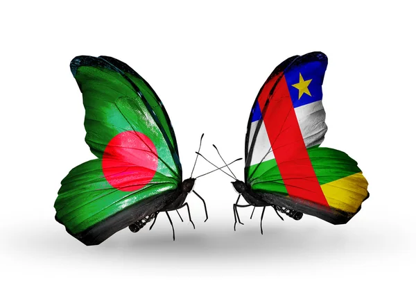 Motýli s příznaky Bangladéš a Středoafrická republika na křídlech — Stock fotografie