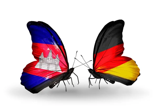 Papillons avec drapeaux Cambodge et Allemagne sur les ailes — Photo