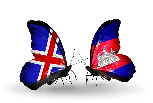 Farfalle con bandiere Islanda e Cambogia sulle ali — Foto Stock