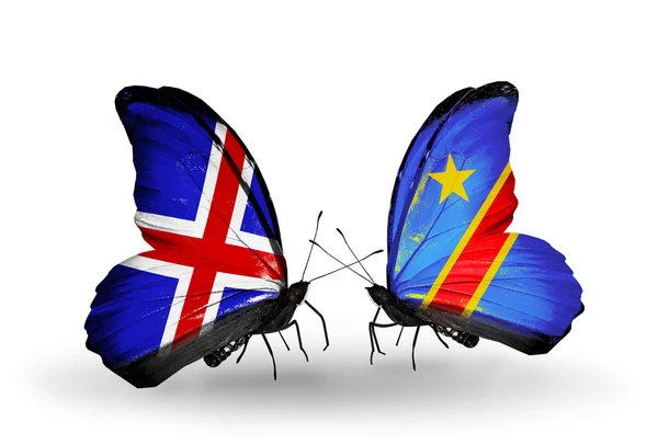 Papillons avec des drapeaux Islande et Kongo sur les ailes — Photo