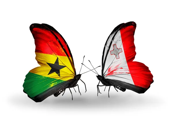 Papillons avec drapeaux Ghana et Malte sur les ailes — Photo