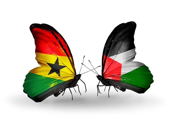 Papillons avec des drapeaux Ghana et Palestine sur les ailes — Photo
