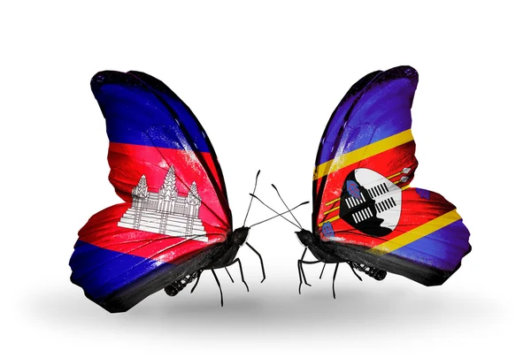 Kelebek kanatları üzerinde Svaziland ve Kamboçya bayraklı — Stok fotoğraf