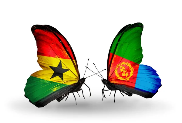 Mariposas con banderas de Ghana y Eritrea en alas — Foto de Stock