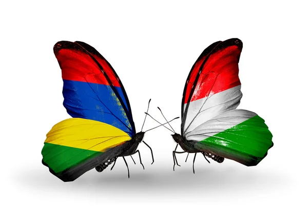 Butterflies with Mauritius and Hungary flags — Stock Photo, Image