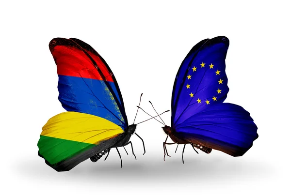 Farfalle con Mauritius e bandiere dell'Unione europea — Foto Stock