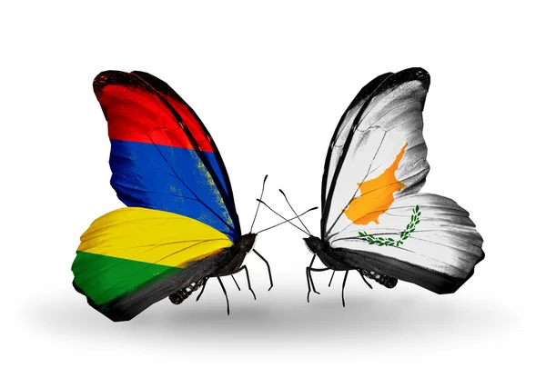 Butterflies with  Mauritius and  Cyprus flags — Stock Photo, Image