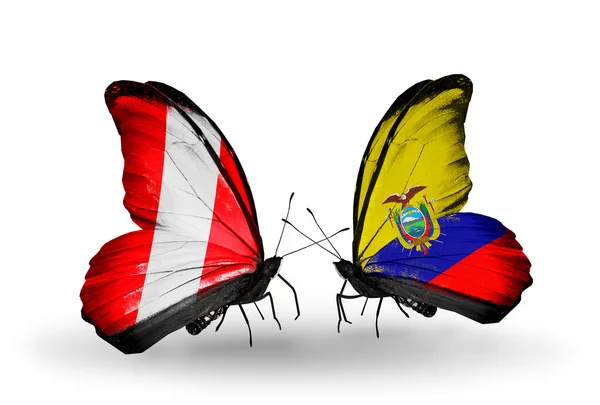 Borboletas com bandeiras do Peru e Equador — Fotografia de Stock