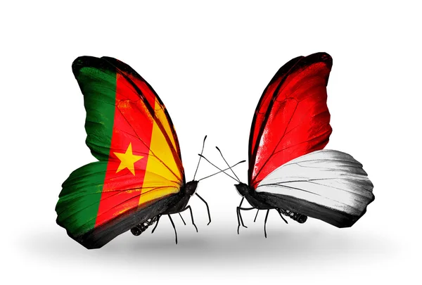 蝴蝶与喀麦隆和摩纳哥，印度尼西亚国旗 — 图库照片