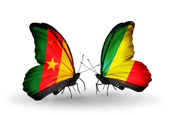 Borboletas com bandeiras dos Camarões e do Kongo — Fotografia de Stock