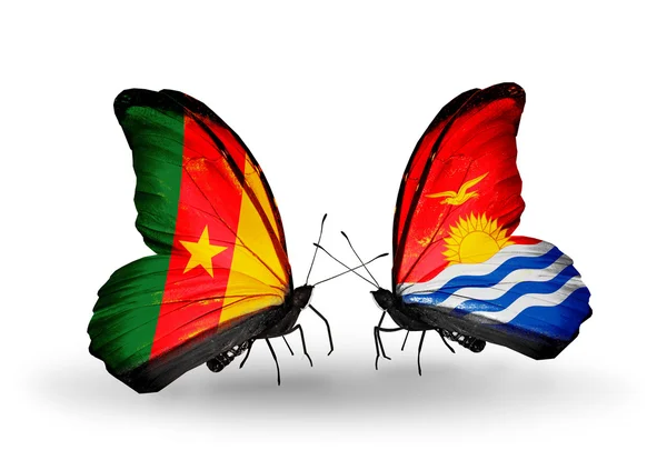 Butterflies with Cameroon and Kiribati flags — Stock Photo, Image
