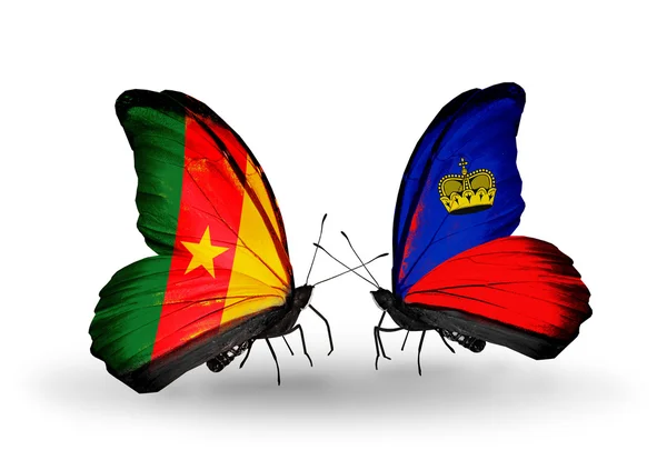 Papillons avec drapeaux Cameroun et Liechtenstein — Photo