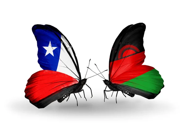 Mariposas con banderas de Chile y Malawi — Foto de Stock