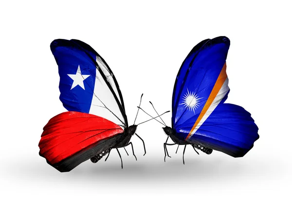 Butterflies with Chile and Nauru flags — Stock Photo, Image