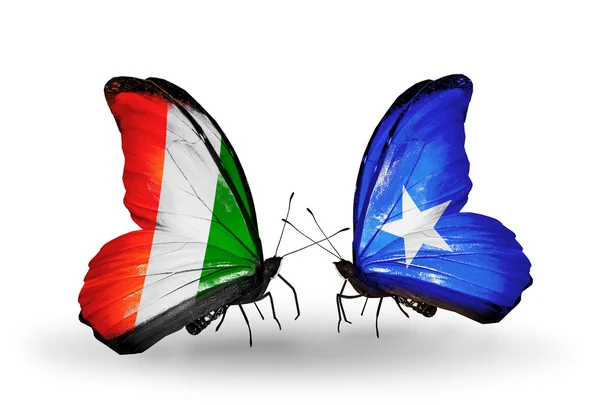 Mariposas con banderas Cote Divoire y Somalia — Foto de Stock