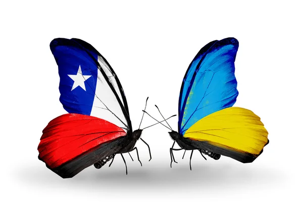 チリとウクライナのフラグと蝶 — ストック写真