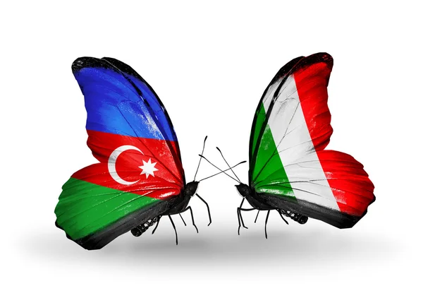 Бабочки с флагами Азербайджана и Италии — стоковое фото