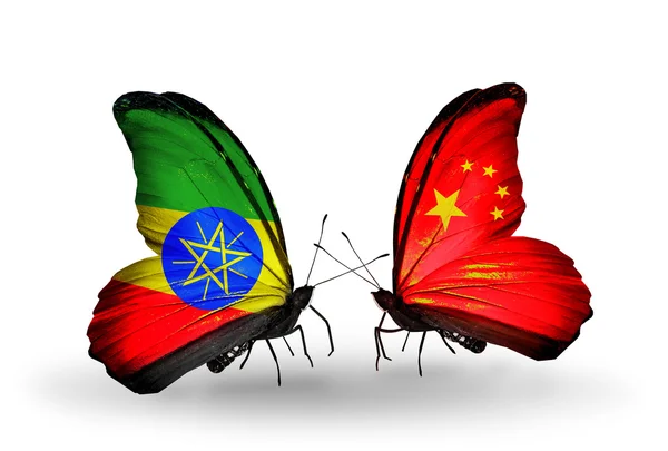 Farfalle con bandiere Etiopia e Cina — Foto Stock