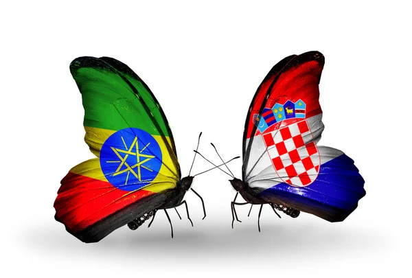 Deux papillons avec des drapeaux de l'Ethiopie et de la Croatie — Photo